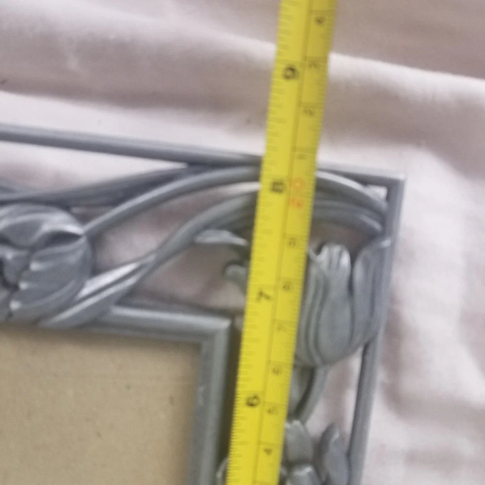 Tulip Floral Metal Photo Frame  5x7 Silver Excellent Art Nouveau Pewter